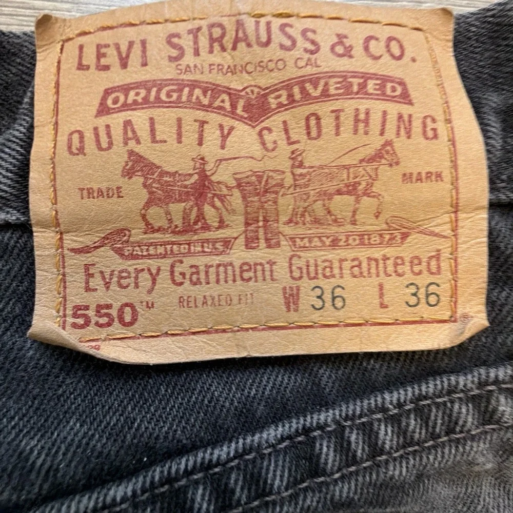 Vintage 90s Levis 550 Jeans Mens 36x34 Black Made in USA Relaxed Fit Denim